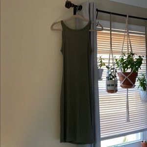 Ribbed olive dress
